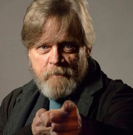 Mark Hamill car accident caused him to go under knife.